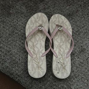 Micheal Kors flip-flops
